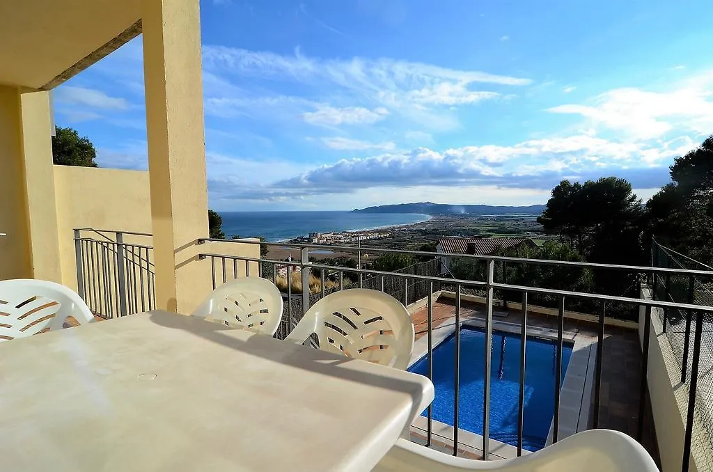 Apartamentos Montseny L'Estartit Apartment